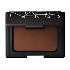NARS Cosmetics Soft Velvet Press Powder Valley